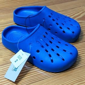 Boys Blue Slip On EVA Clogs, Size 2, New With Tag